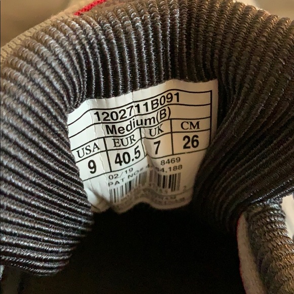 Brooks Ariel 18, barely worn - Picture 3 of 6